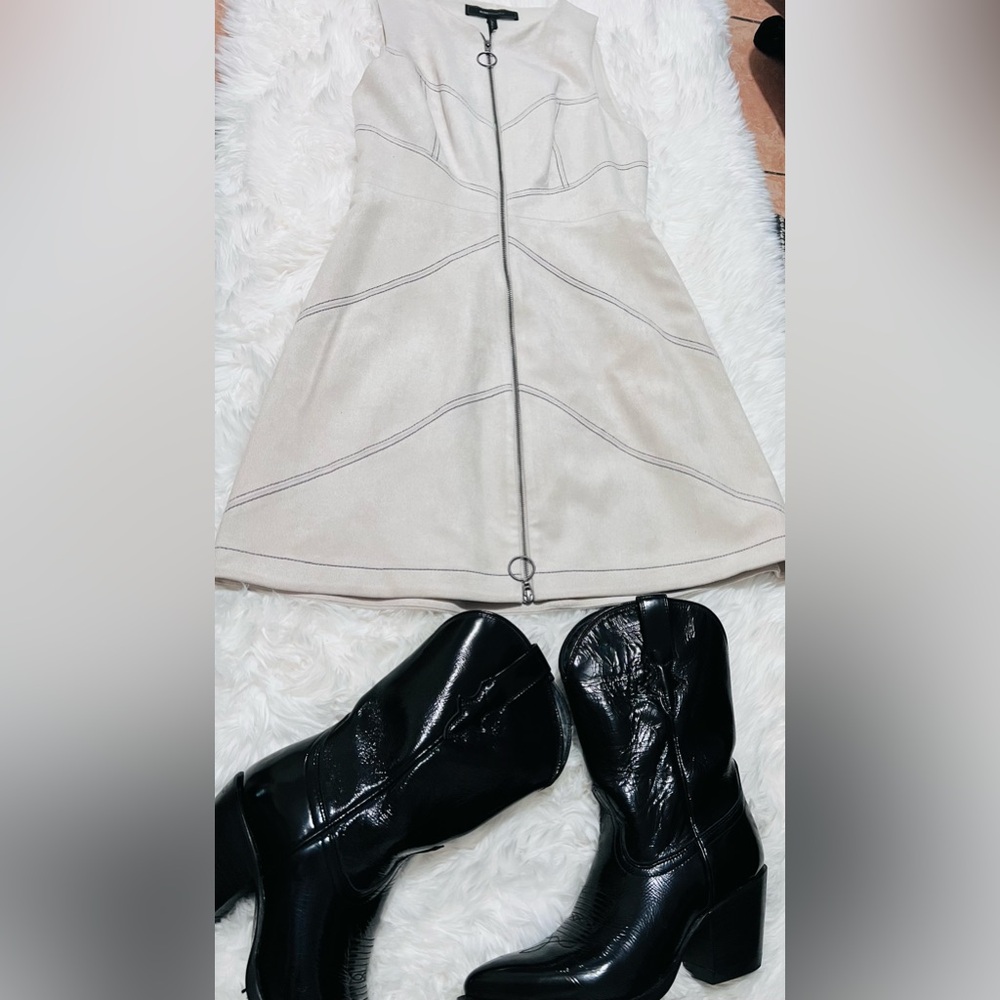 BCBG Dress XS Light Taupe